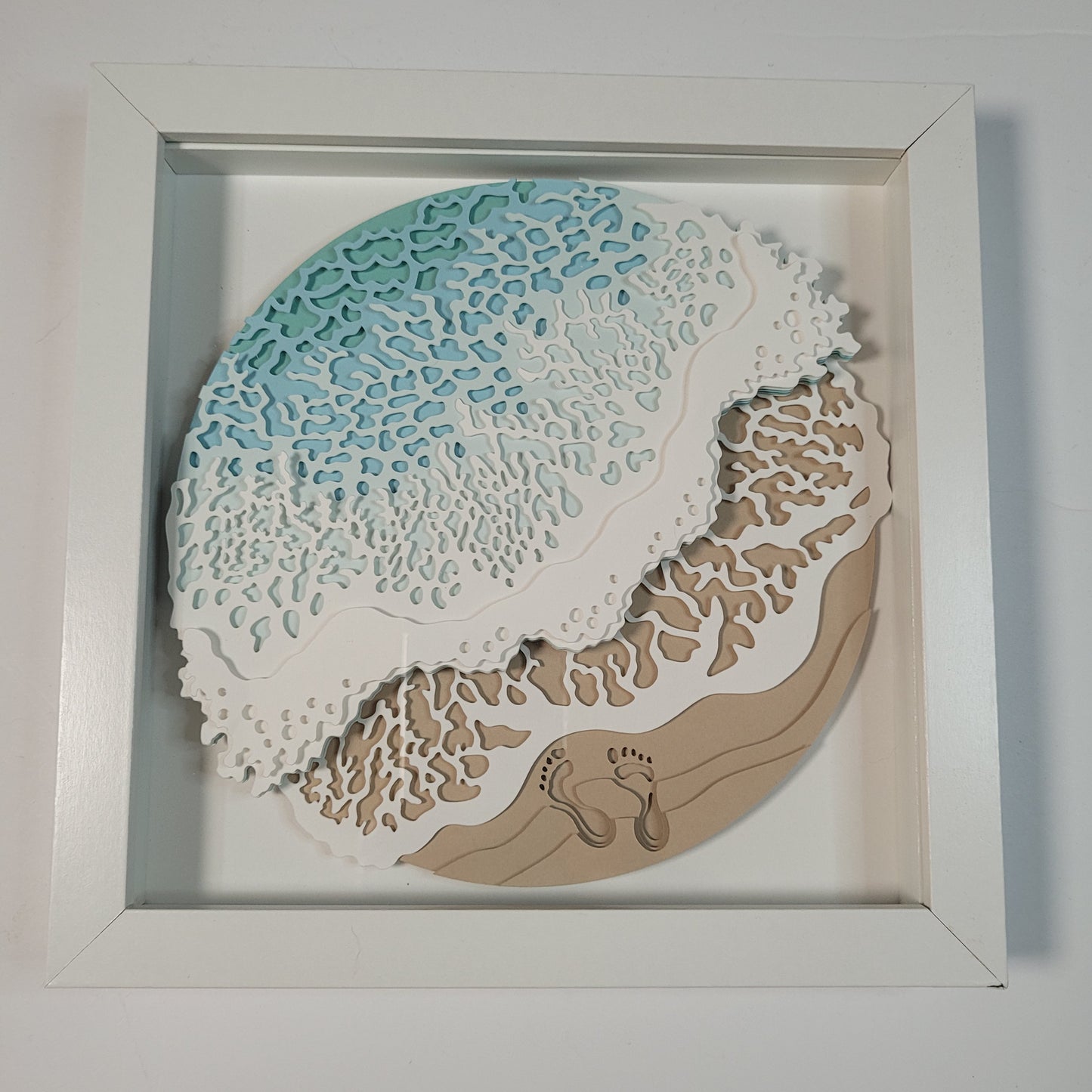 Layered sea (round) shadow box