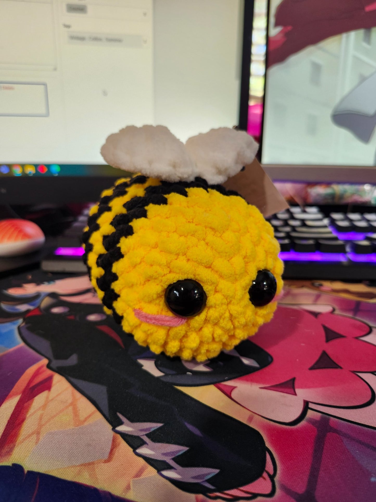 Bumble bee crochet plush: Handmade - 2