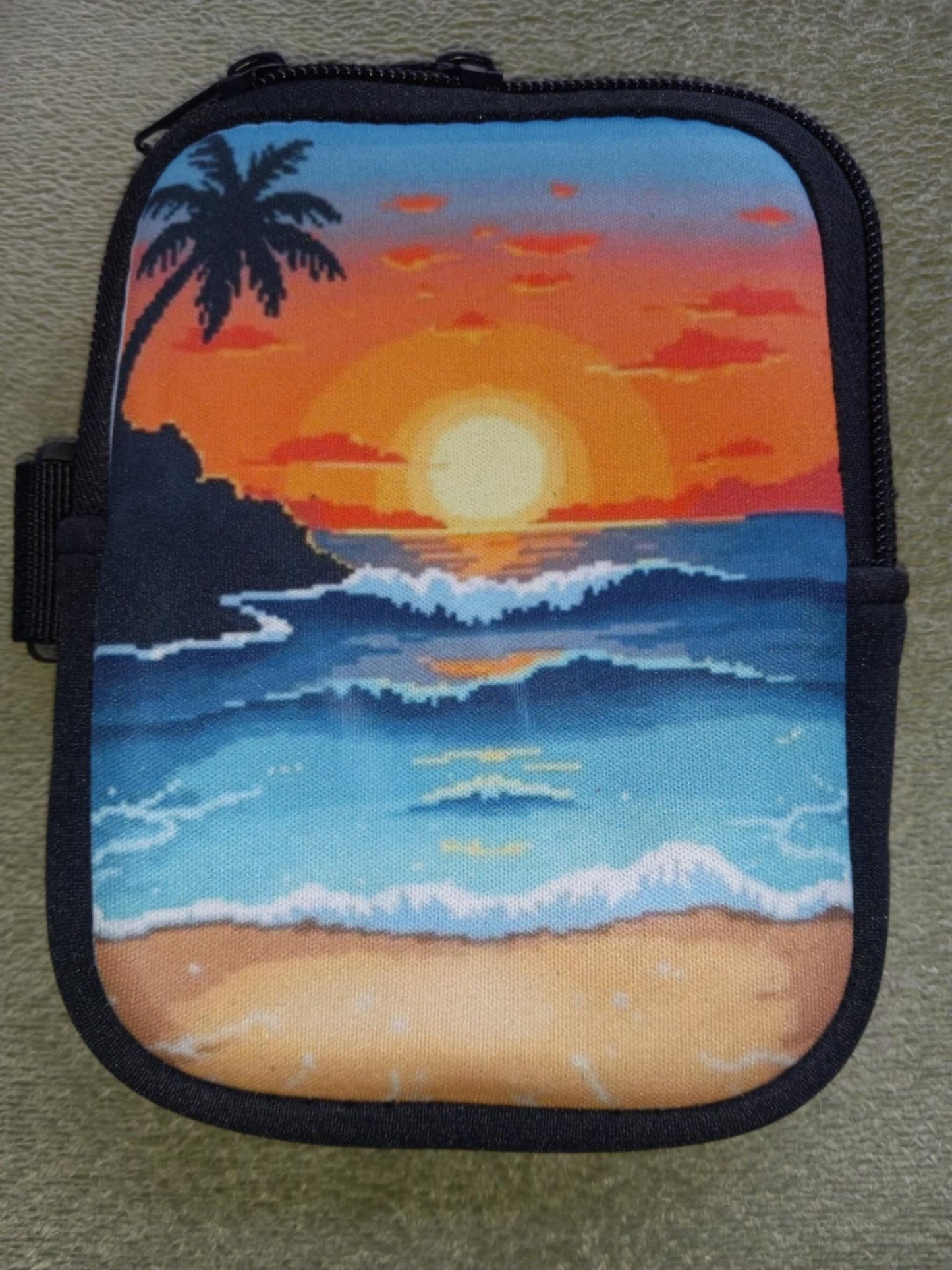 66d34fc959a1090905669a5e_bottle-pouch-sunset_1752844742736.jpg