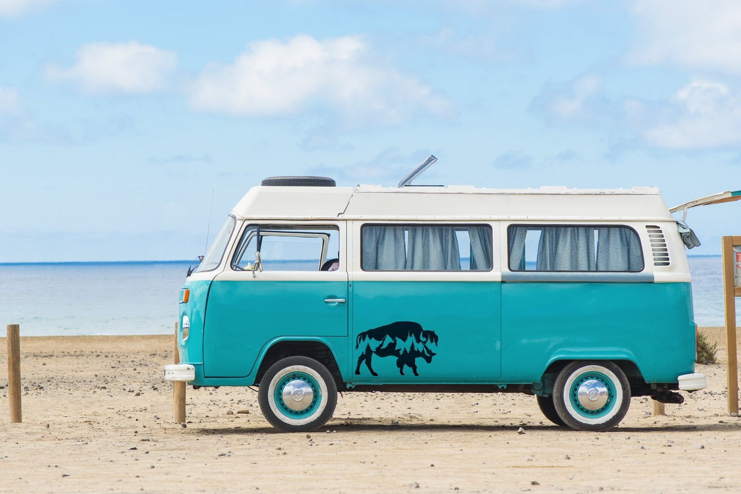Mountain Buffalo Vinyl Decal | 128