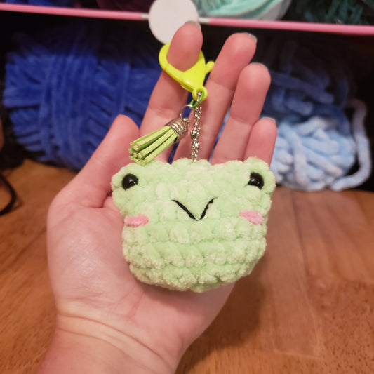 Frog Keychain crochet plush: Handmade
