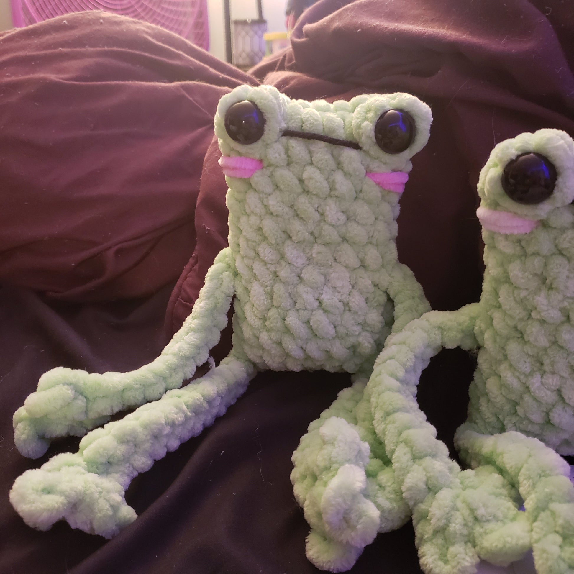 Leggy Frog Crochet Plush: Handmade - 1