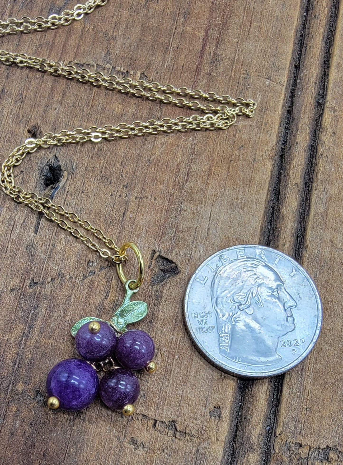 Amethyst "Grape" Necklace Hypoallergenic Surgical Steel Gold Chain