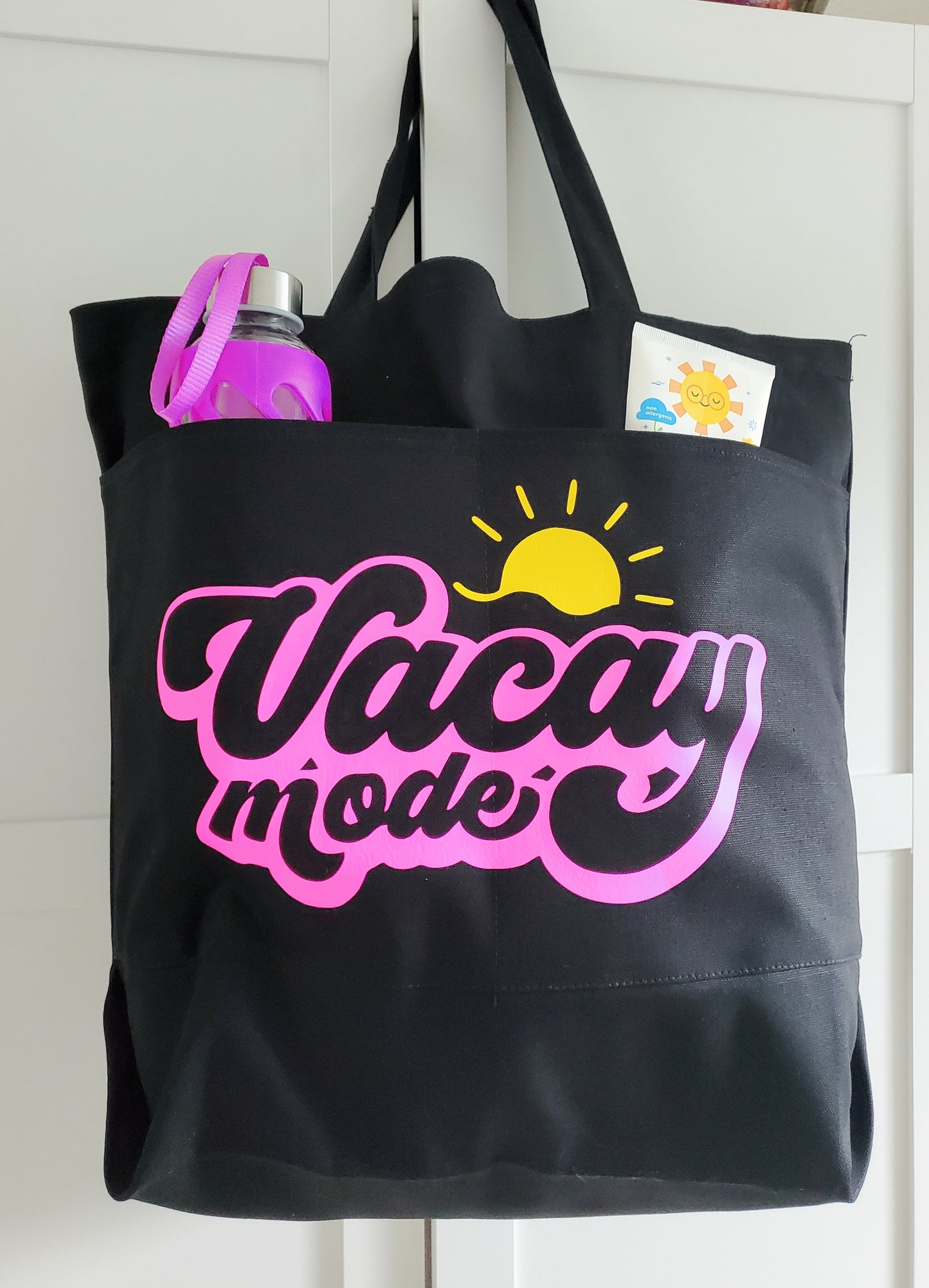 Black Canvas "Vacay Mode" Beach Bug with 2 pockets in front