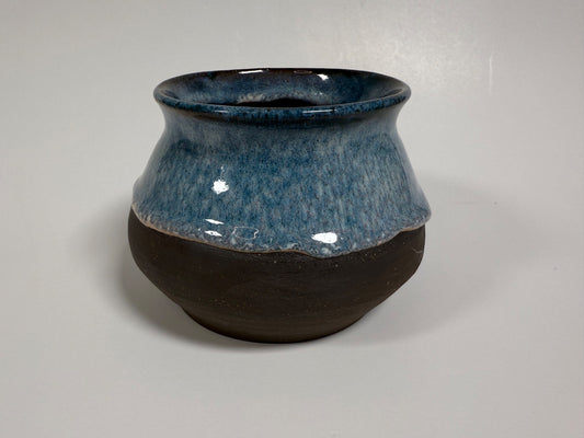 Dark clay vase - 1