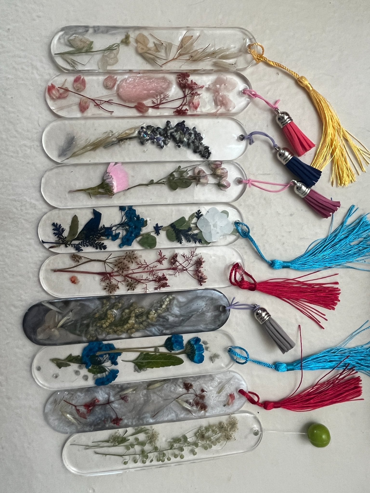 BookMark - Oval Resin Dried Flower  - 1