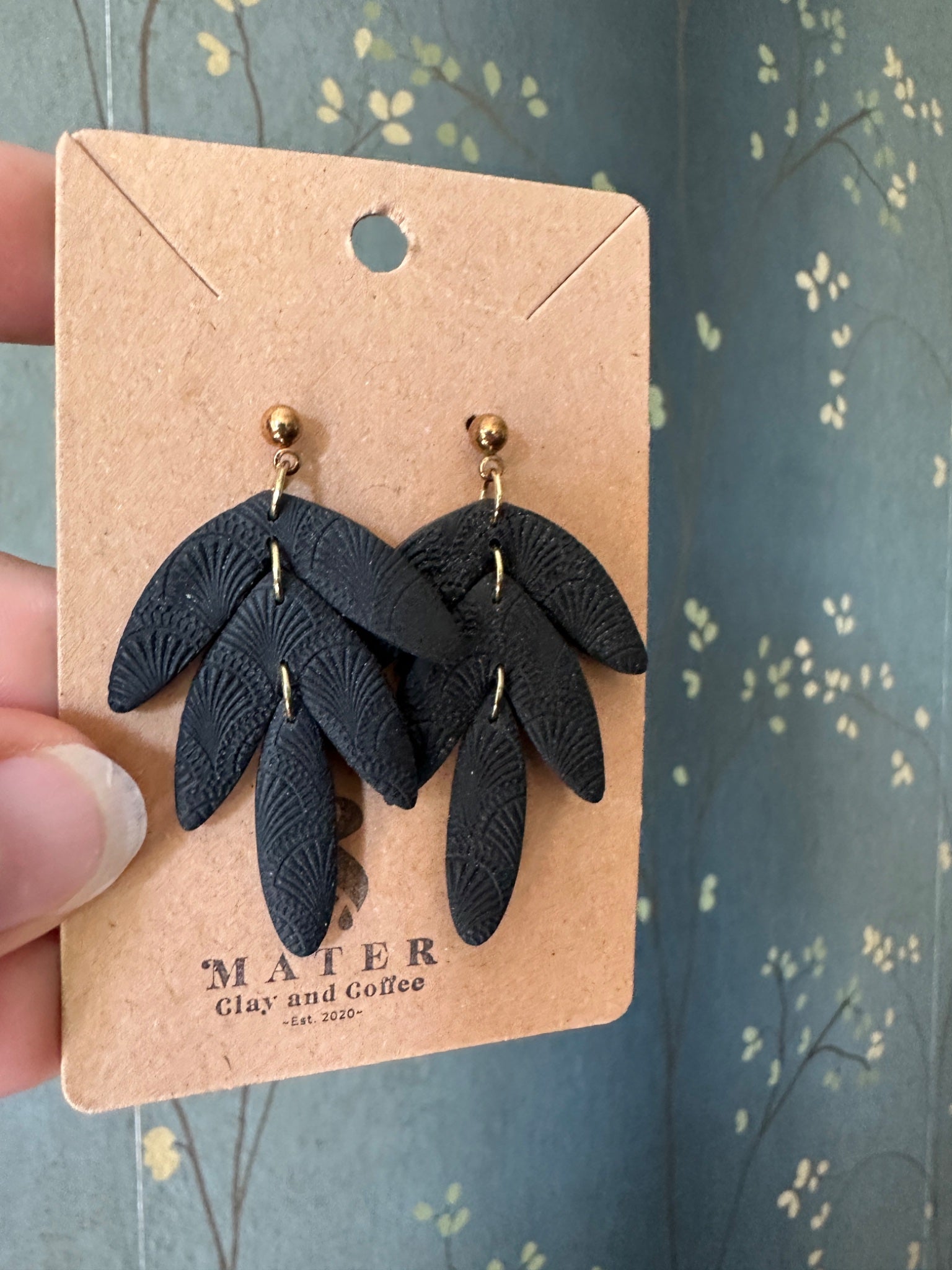 Black triple drops - 1