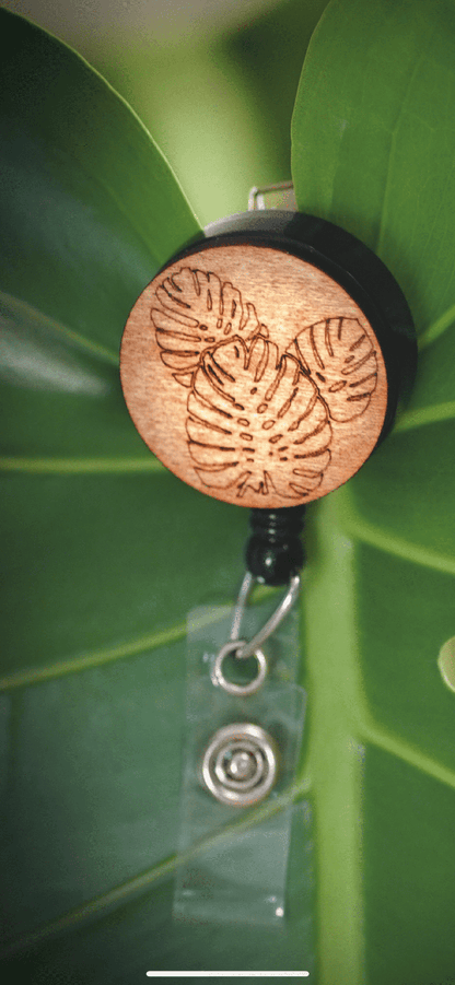 Monstera Leaves Badge Reel | 1